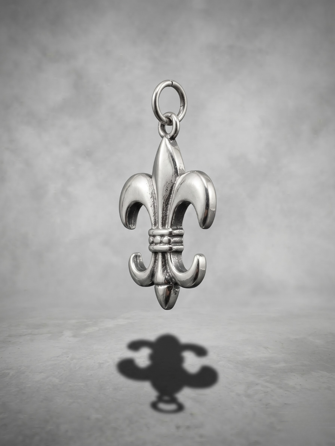 Silver Fleur-de-Lis Pendant