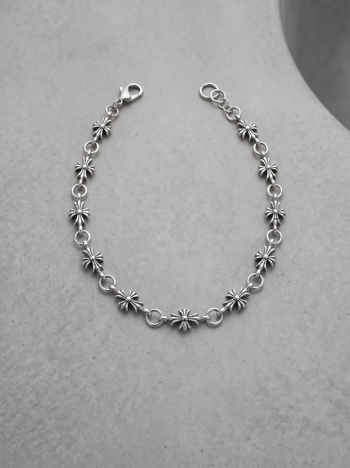 Silver Daisy Bloom Link Bracelet