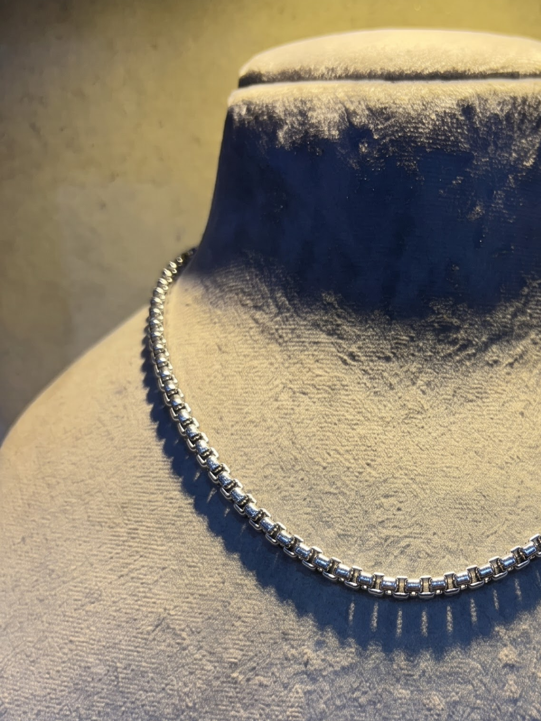 Titan Edge Chain