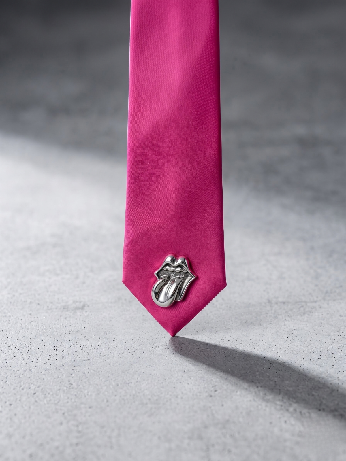 Fuchsia Chrome Satin Tie