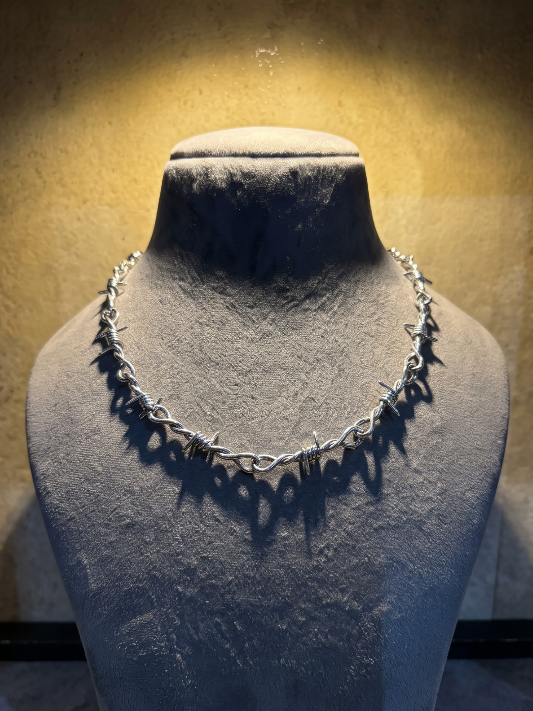 Edgy Silver Thorn Link Necklace