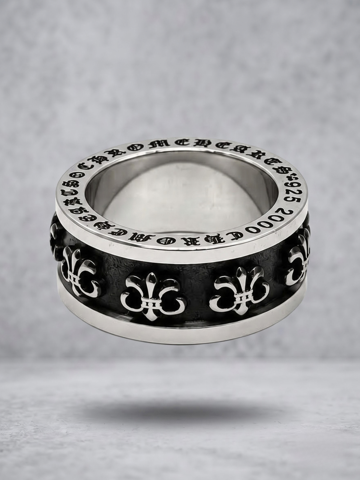 Fleur Gothic Band Ring