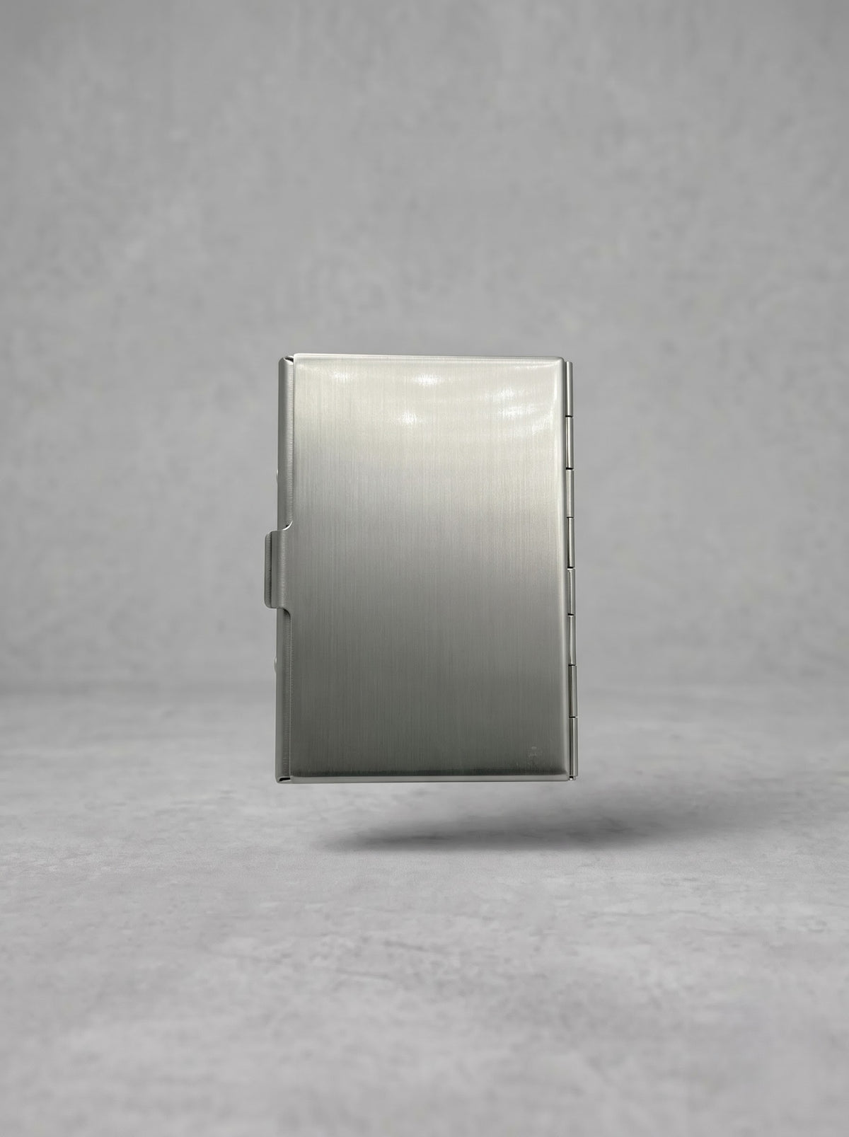 Heritage Crest Metal Card Holder Wallet