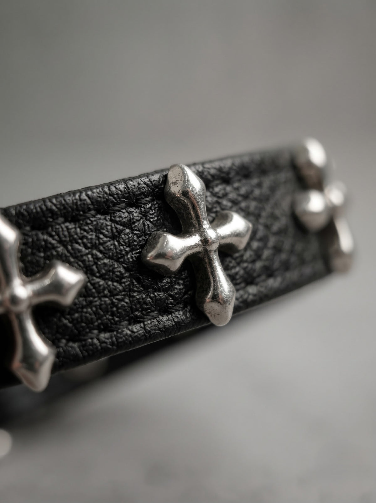 Gothic Cross Leather Choker
