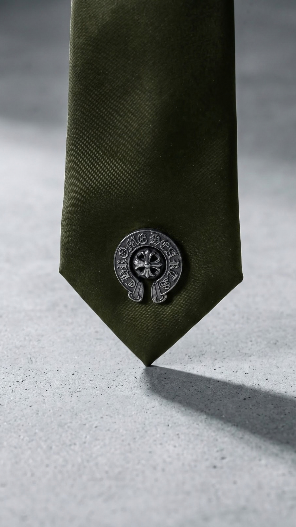 Olive Crest Textured Tie