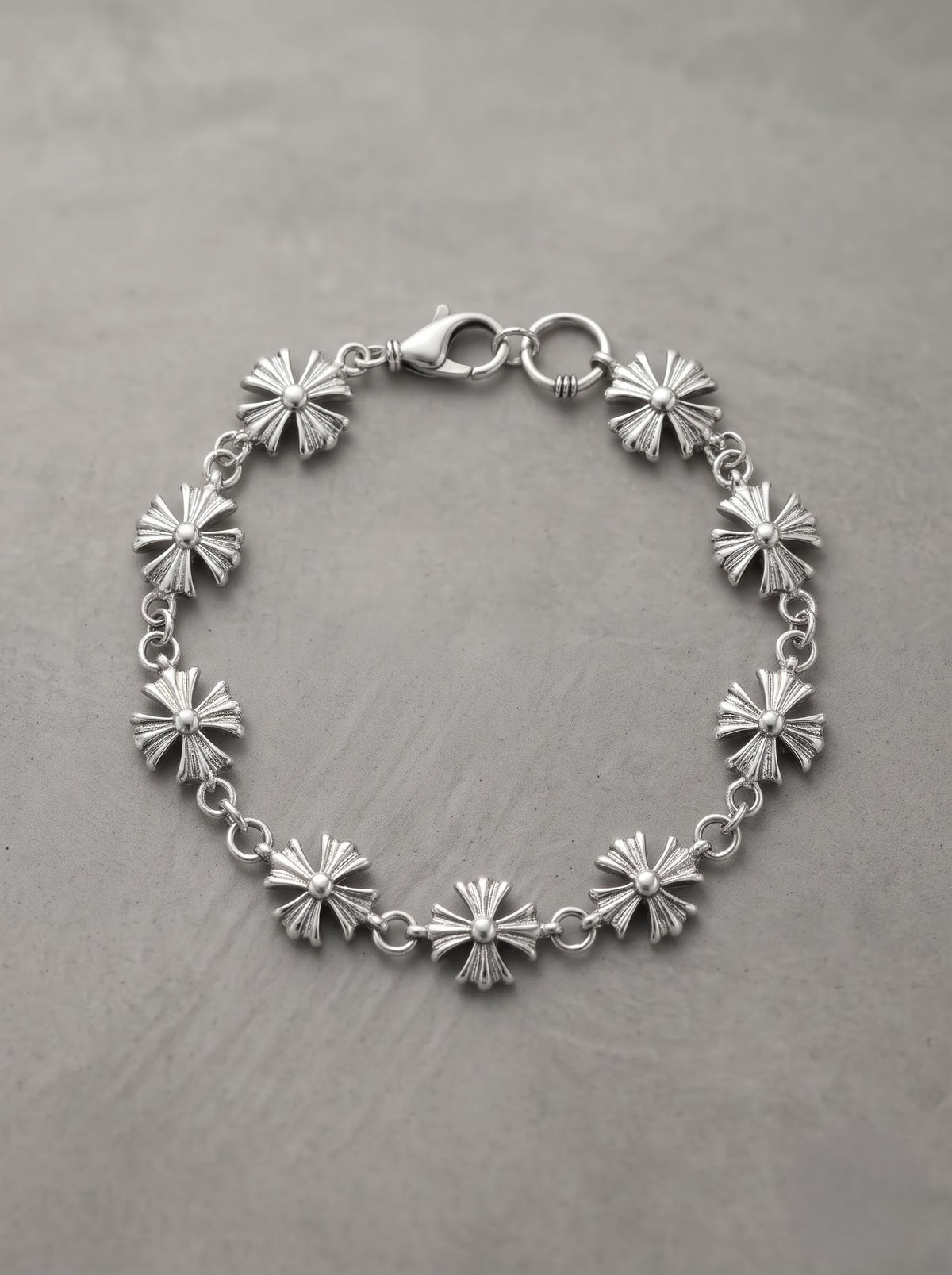 Daisy Bloom Charm Bracelet
