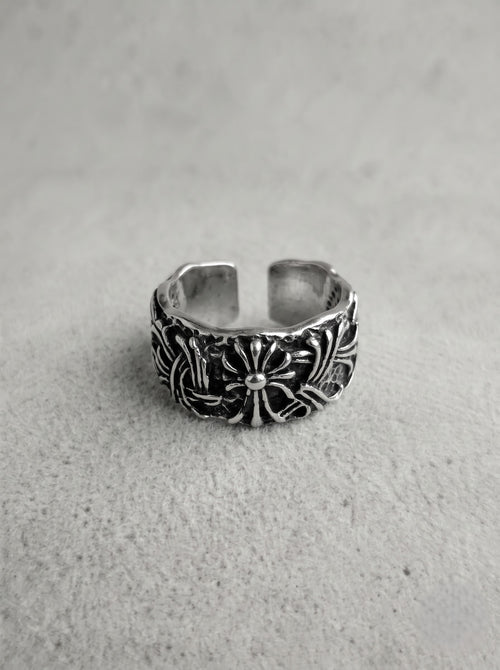 Antique Silver Gothic Cross Band Ring – Ornate Open Edition