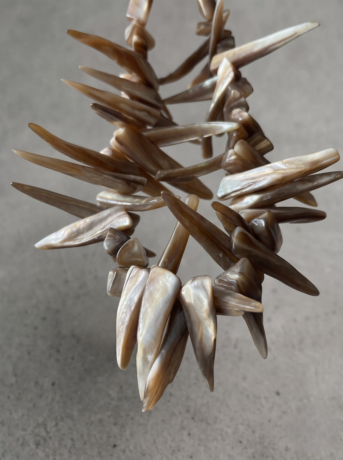 Brown Mother-of-Pearl Spike Necklace – Organic Shell Statement Edition
