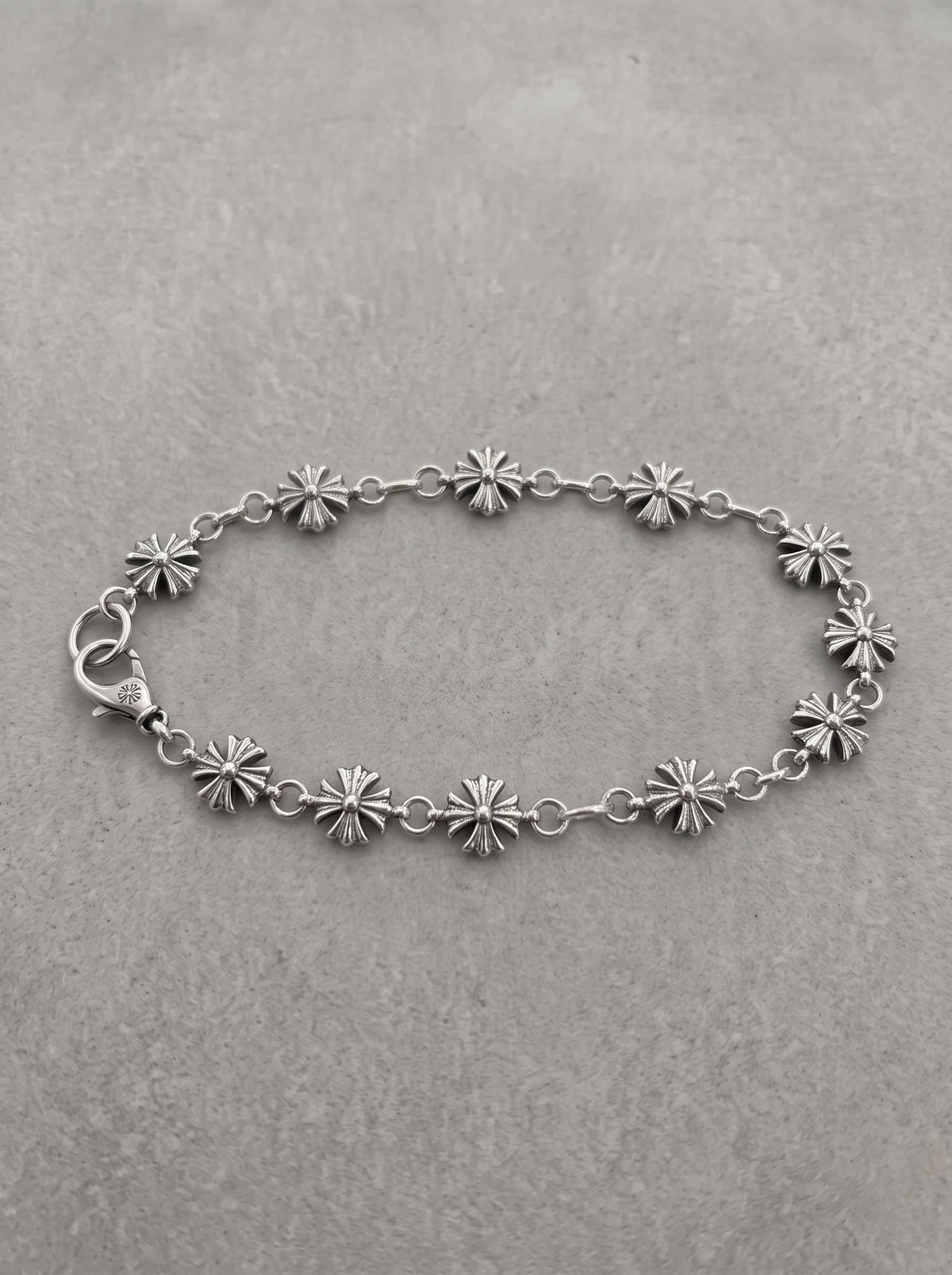 Daisy Bloom Charm Bracelet